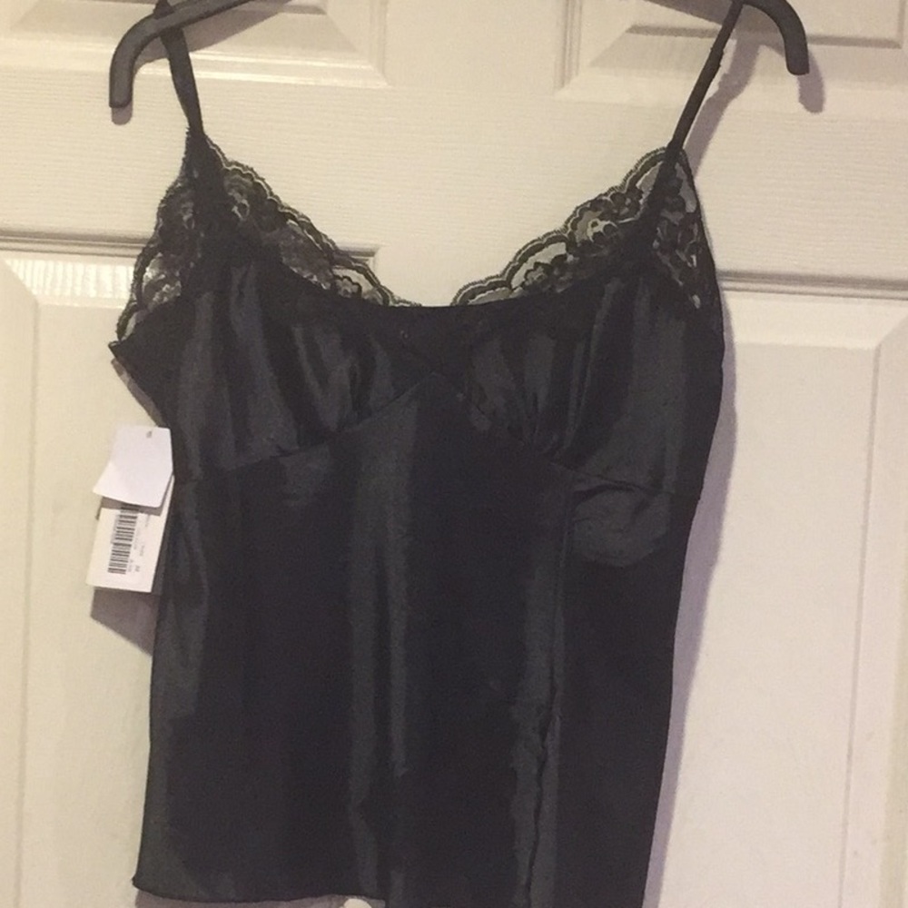 satin like with lace cami’s avail in 2 colour black …